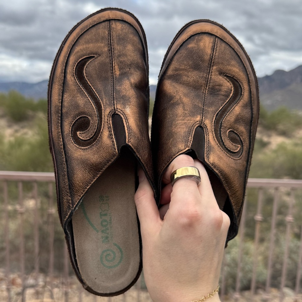 Naot Leather Bronze Slip-On Clogs Size 39 | Comfort Footbed